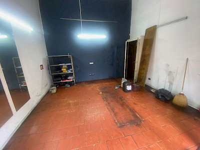 Foto interna dell'unità immobiliare in Milano, viale Gian Galeazzo n. 8